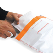 insertion des documents dans l'enveloppe